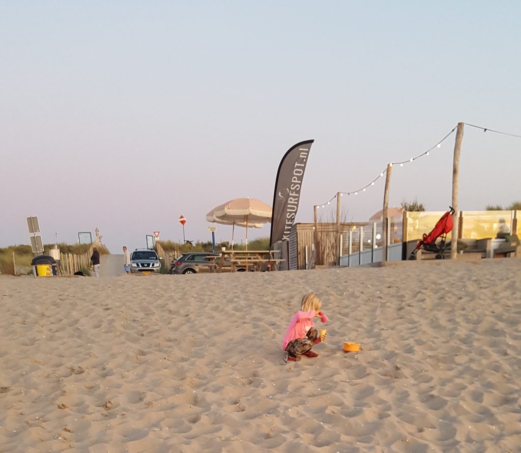 Strand kijkduin scheveningen den haag; Roompot Vakantiepark kijkduin; Beachclub Birds