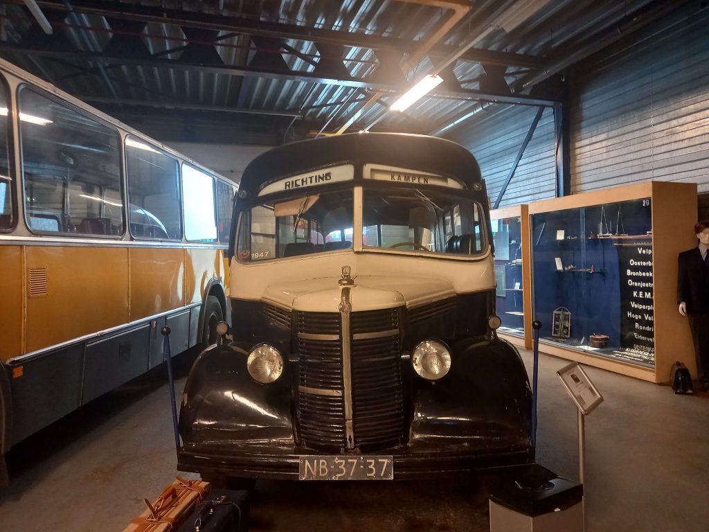 Het Nationaal Bus Museum Hoogezand - Gezinsuitje in provincie Groningen